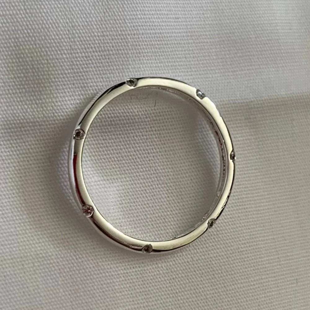 Silver Fashion Crystals Ring